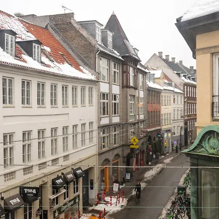 Apartament Comfortable 2br For 6 Near Tivoli & Center