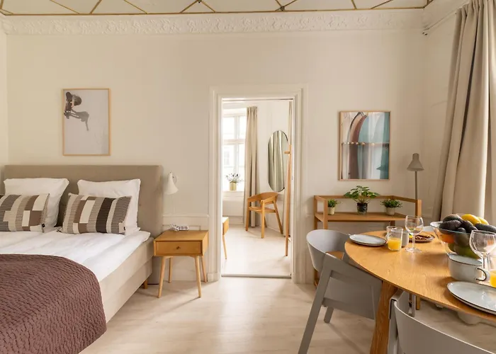 Apartment Comfortable 2br For 6 Near Tivoli & Center Copenhagen