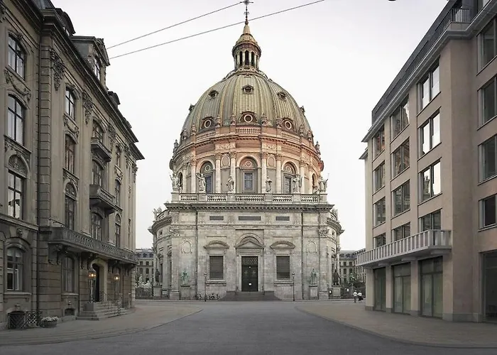 Comfortable 2br For 6 Near Tivoli & Center Apartment *