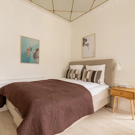 Comfortable 2br For 6 Near Tivoli & Center 아파트 코펜하겐